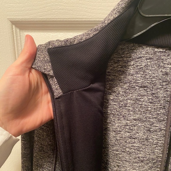 Lululemon Jacket - Picture 5 of 6